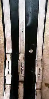 HydraTite-Installed-Over-A-Pipe-Joint Retaining bands loosely placed over a rubber seal