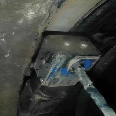 A hydraulic expander being used to install the retaining bands in a HydraTite seal